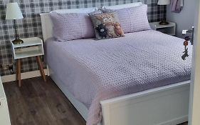 Innisfail Edi - Double Room With Private Bathroom